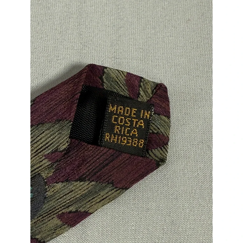 Bill Blass Men's Neck Tie Vintage 100% Silk Geometric‎ Flower Design Costa Rica